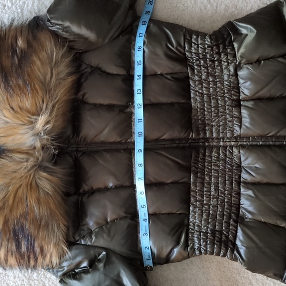 Laundry Coat - Picture 12 of 15